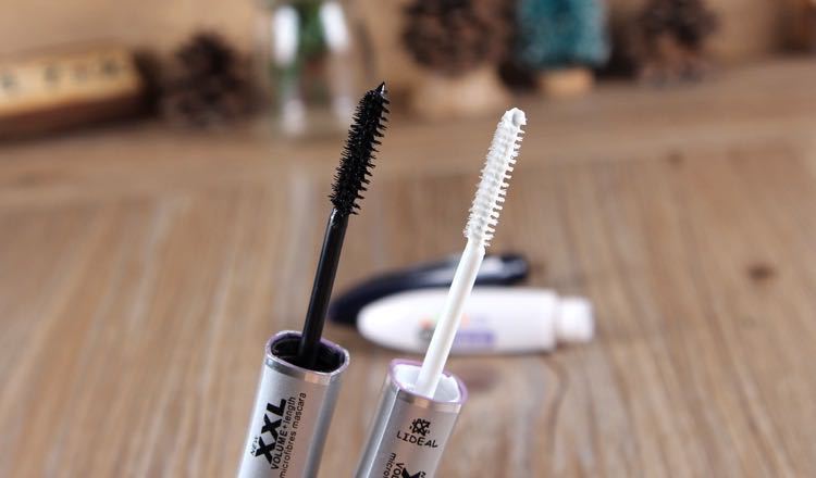 Double-Clos Mascara Noir Et Blanc Tête de Brosse Épais Mascara