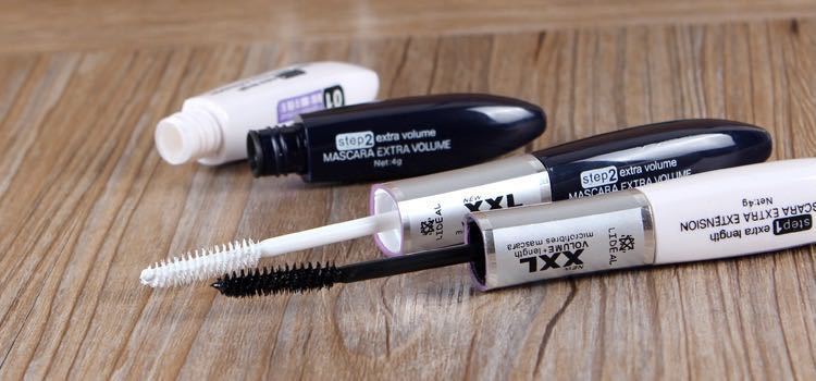 Double-Clos Mascara Noir Et Blanc Tête de Brosse Épais Mascara